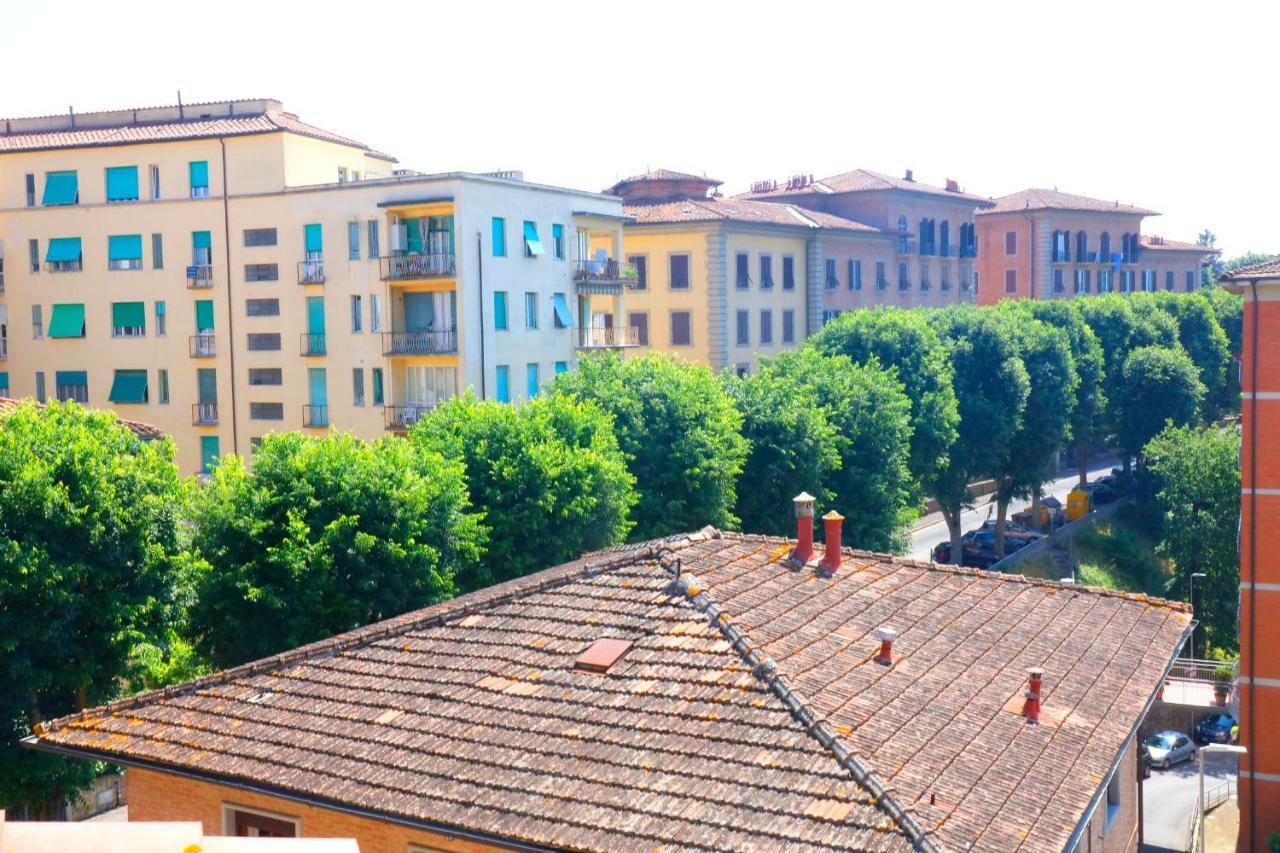 Siena Uptown - Sabrina'S Cozy Apartment Eksteriør bilde